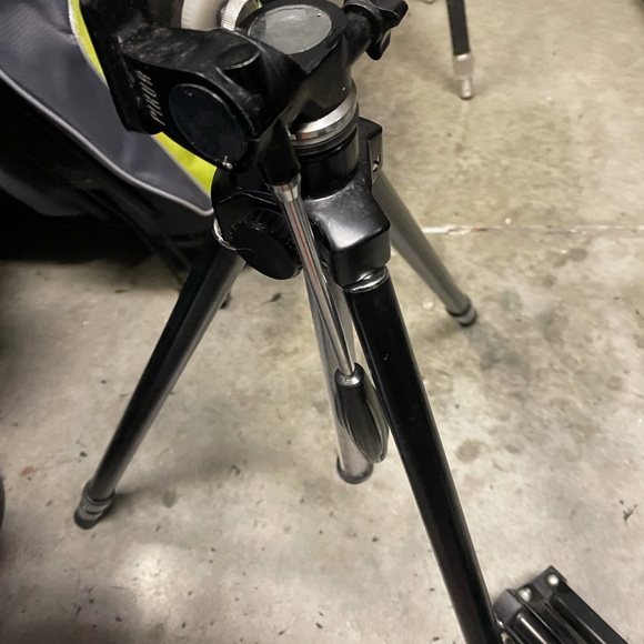 camera tripod Pixur 
With expendable legs - Picture 7 of 9